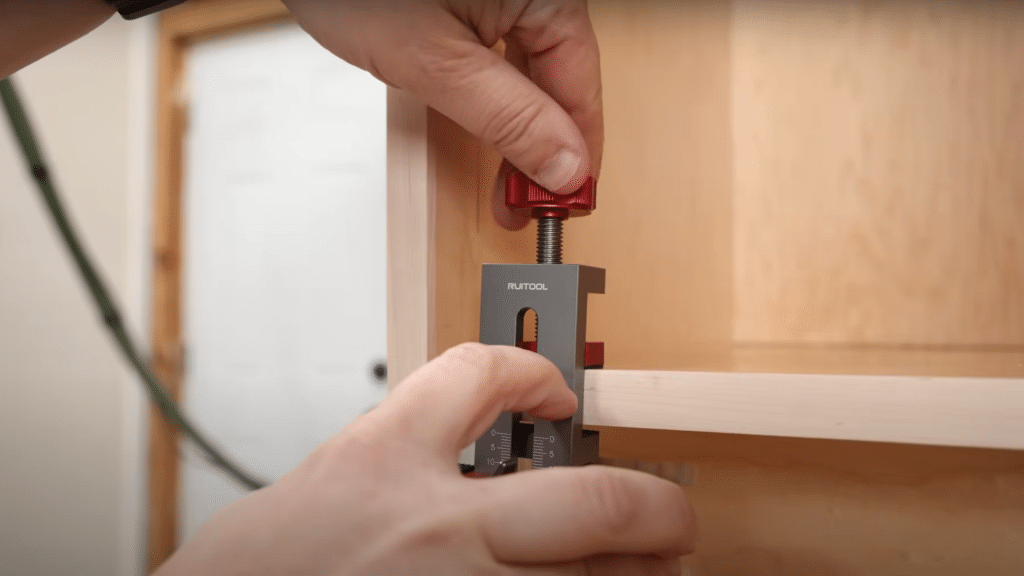 Step 7 Install Hinges.png
