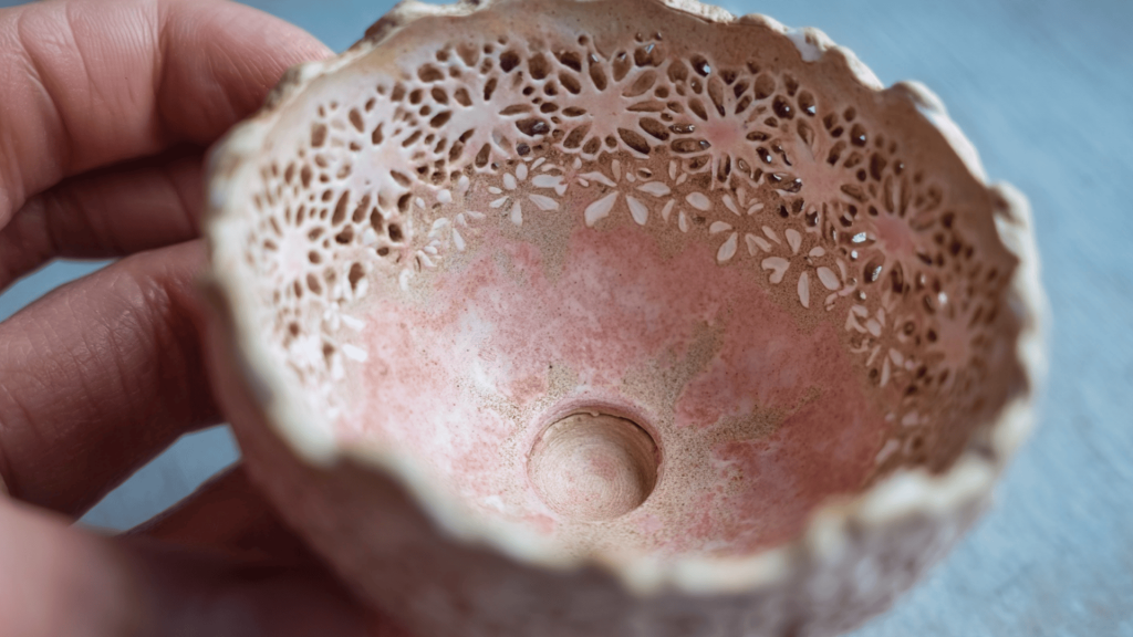 Lace Textured Pot